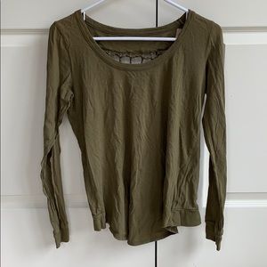 Chaser long sleeve shirt with open back design net